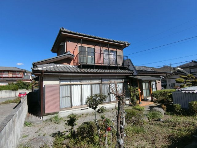 甲斐市牛句富士山が眺望の高台住宅　ガレージ付きの外観パース