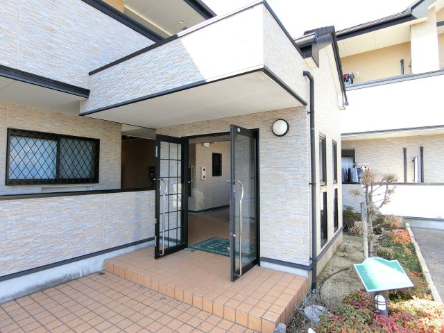 マーベラスのエントランス