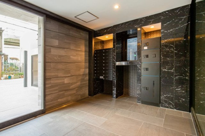 【エントランス】 | LaLa Glanz NAMBA