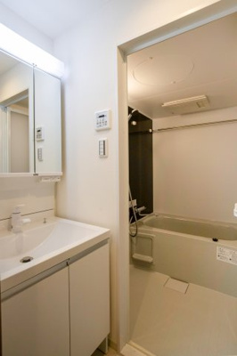 【独立洗面台】 | LaLa Glanz NAMBA