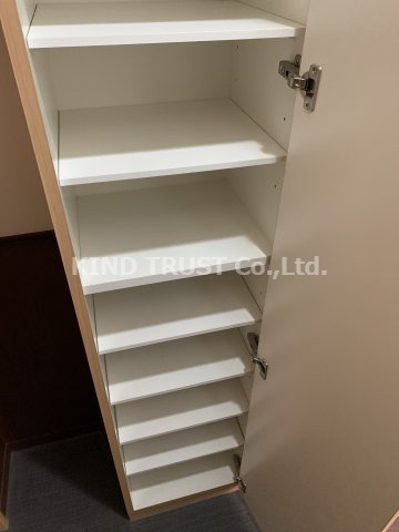 ひふみ苑天満橋の玄関