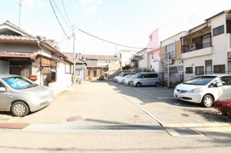 【駐車場】