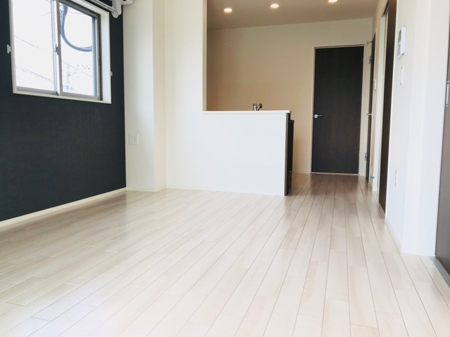 上益城郡益城町大字広崎のアパートの居間・リビング