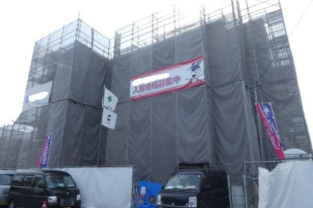 総社市中央３丁目の賃貸マンションの外観|建築現場
