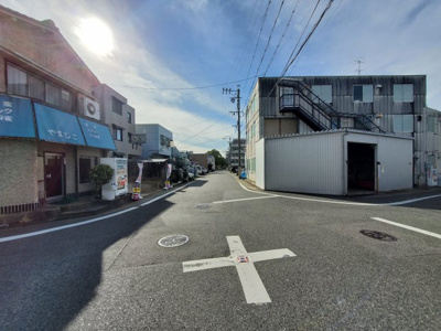 【前面道路含む現地写真】 | 天白区中砂町　全１棟　１号棟＜仲介手数料無料＞八事東小・御幸山中　新築一戸建て | 11月8日撮影
マックスバリュde住まい相談にお任せ下さい。