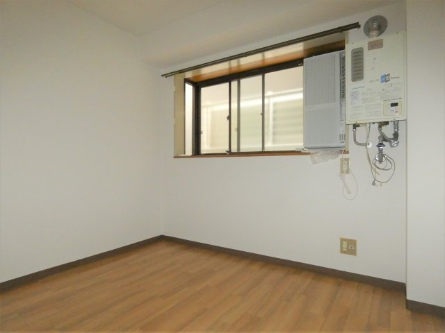 【寝室】 | 遠里小野728ハイツ