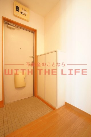 アネックス安武【10,000円キャッシュバック対象物件】の玄関|きれいな玄関です