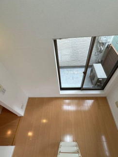 【展望】 | ロフトからの景観です！天井が高く開放感のある洋室7.2帖のお部屋です☆