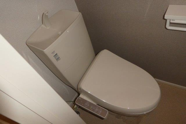 ル　レーヴBのトイレ