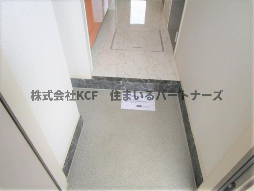 レスピラールⅠの玄関|収納もある玄関です