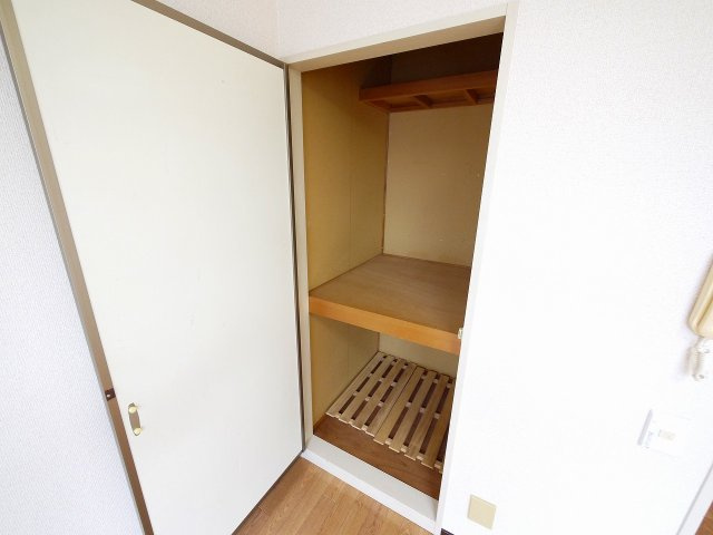 メゾン河合Bの収納|便利な収納スペースです