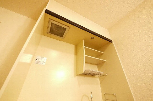 メゾンK’sのキッチン|食器なども収納できます。