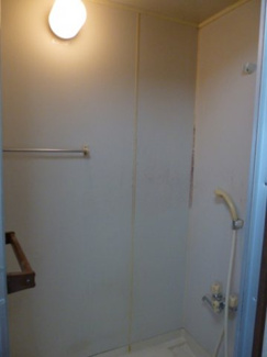 【シャワールーム】