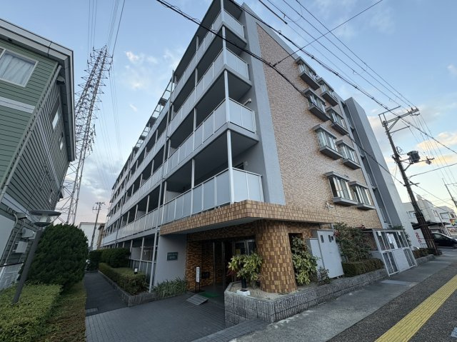 グラン・コート野洲　天然木フルリノベーションの外観|2027年１月撮影時点