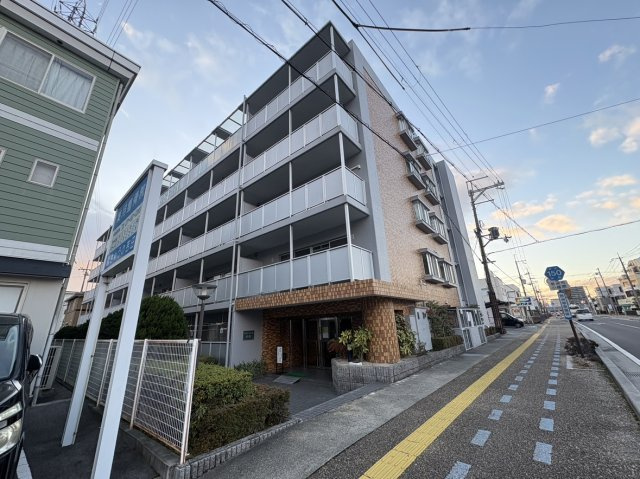 グラン・コート野洲　天然木フルリノベーションの外観|2027年１月撮影時点