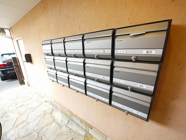 メゾンK’sのその他共用部分|ポストです