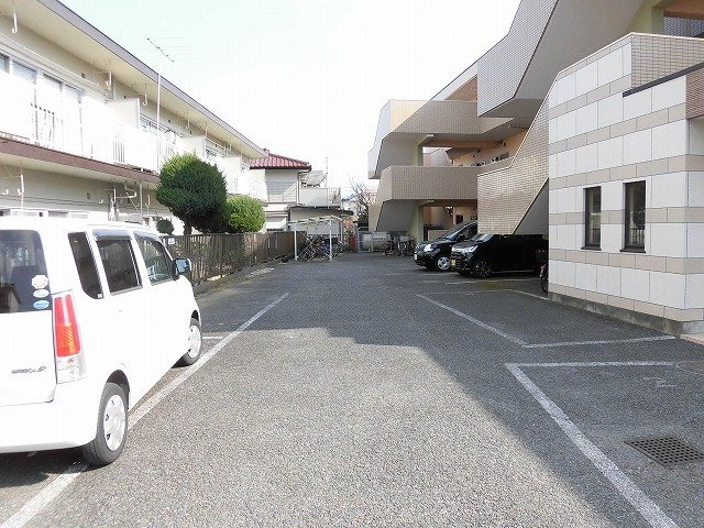 レインボーベルヒルズの駐車場