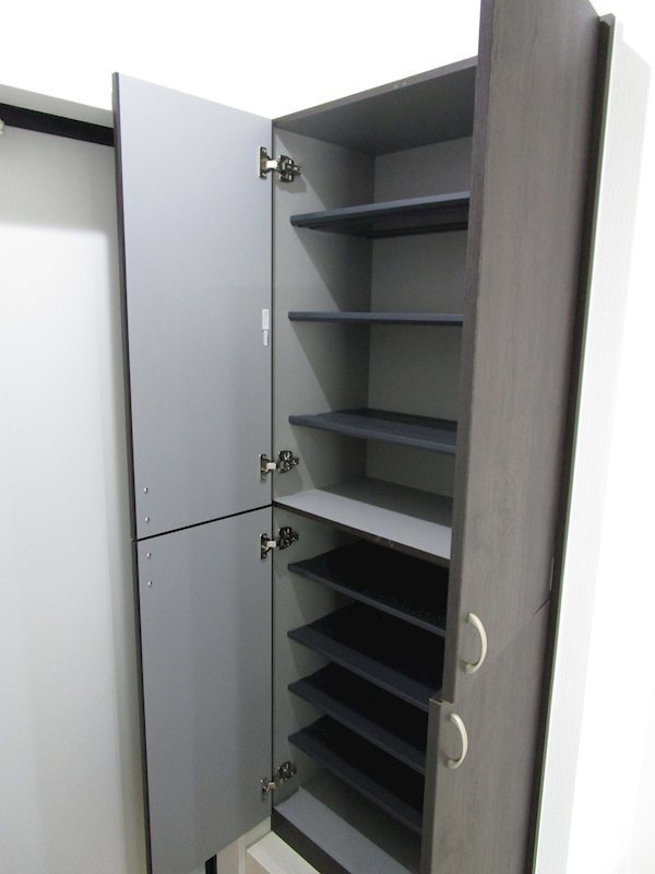 熊本市中央区水前寺６丁目のアパートの玄関