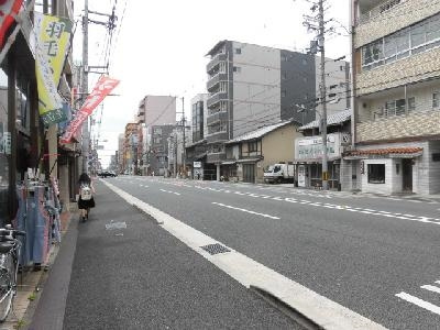 ドルチェヴィータ四条大宮の周辺|前面道路