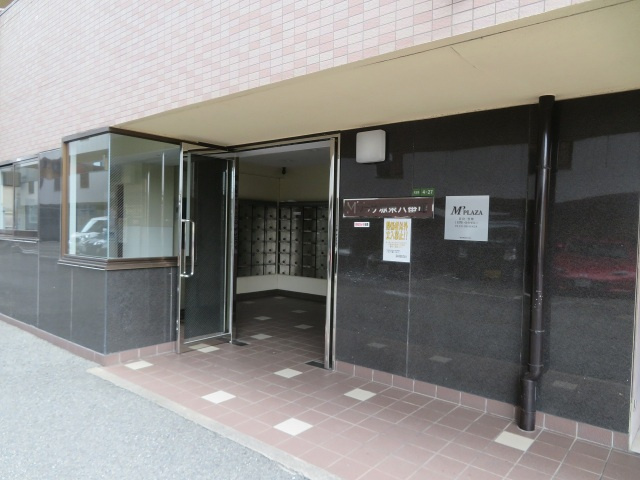 Mプラザ城東六番館のエントランス
