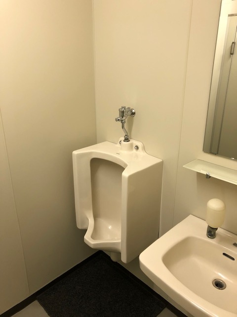 成田ビルのトイレ