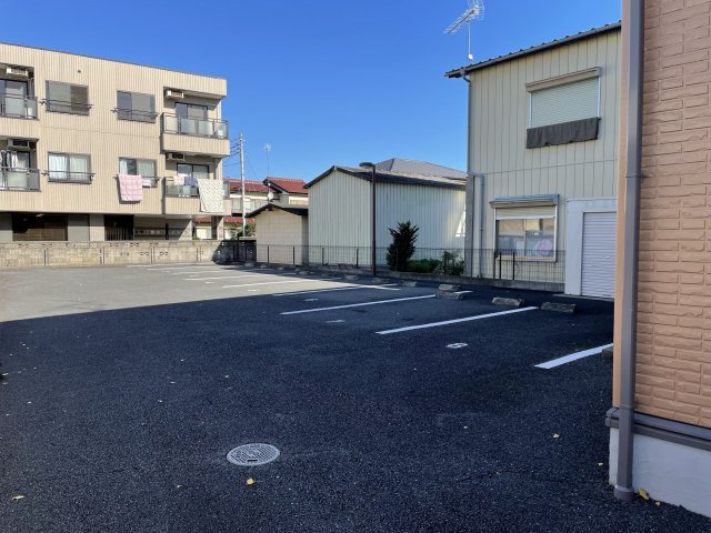 まるまハイツの駐車場
