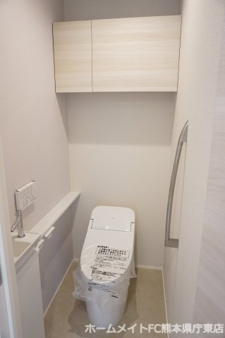熊本市東区花立３丁目の賃貸マンションのトイレ