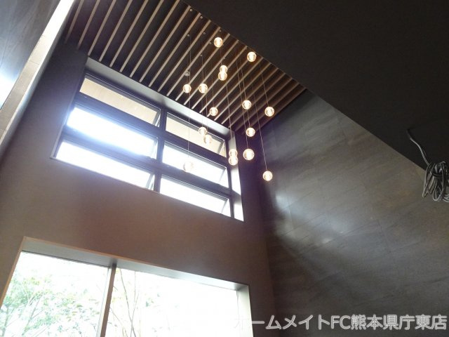 熊本市東区花立３丁目の賃貸マンションのエントランス