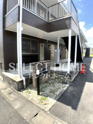 【エントランス】 | シャルマンソレイユA | 建物の内部です