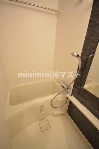 エスリード弁天町グランツの浴室