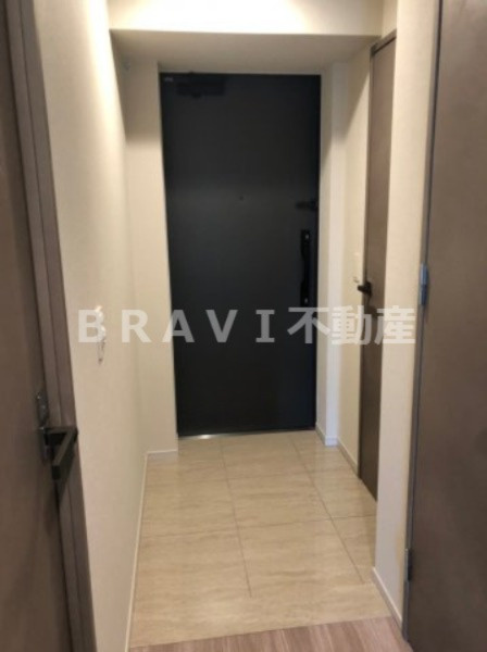 SK RESIDENCES SHINSAIBASHI　BRAVI不動産の玄関|【GRAN PASEO心斎橋EAST】