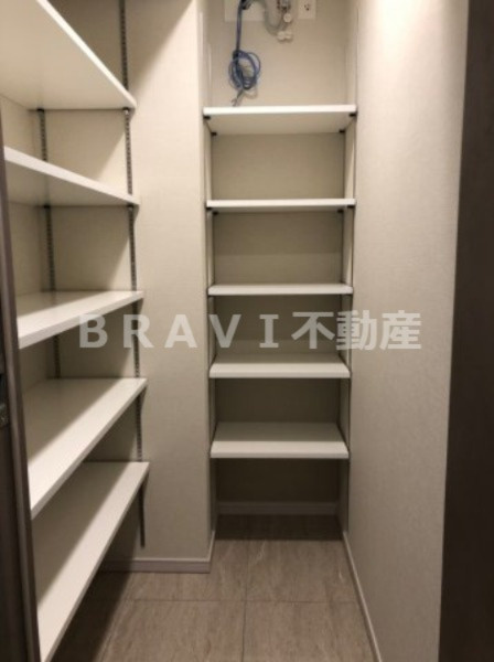SK RESIDENCES SHINSAIBASHI　BRAVI不動産の収納|【GRAN PASEO心斎橋EAST】