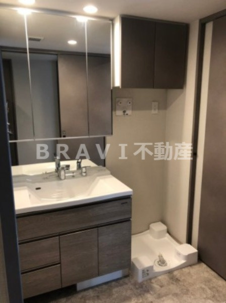 SK RESIDENCES SHINSAIBASHI　BRAVI不動産の洗面所|【GRAN PASEO心斎橋EAST】