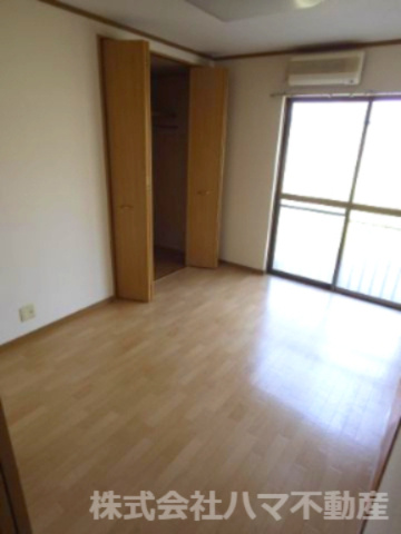 【洋室】 | メゾン・ヴィオラ