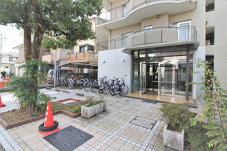 【エントランス】