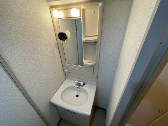 マリンハイム塩屋の洗面所