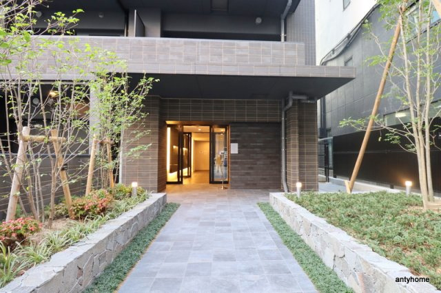 SK RESIDENCES SHINSAIBASHI　仲介手数料無料のエントランス