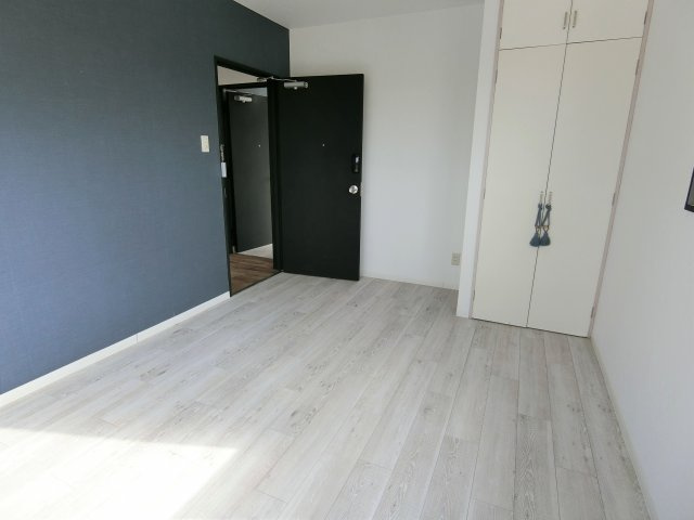 一宮YARDの洋室