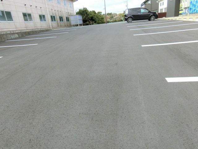 一宮YARDの駐車場