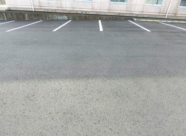 一宮YARDの駐車場