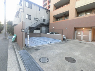 【駐車場】 | 機械式駐車場です。