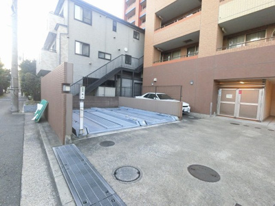 【駐車場】 | アークプラザ生麦 | 機械式駐車場です。