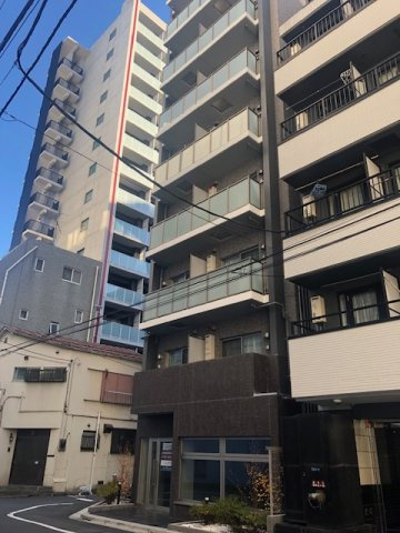 ルネフラッツ新宿御苑前の外観