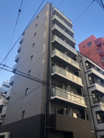 ルネフラッツ新宿御苑前の外観