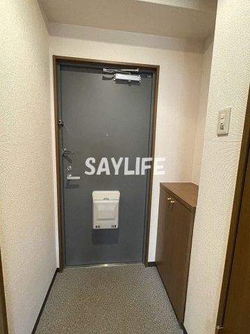 ハイツグランマークの玄関