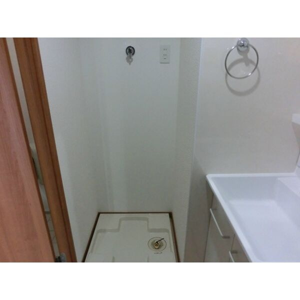 熊本市東区月出７丁目の賃貸マンションの洗面所