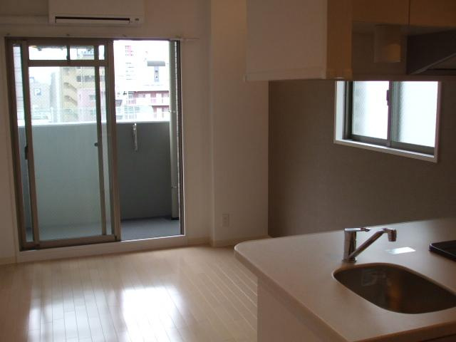  | エスリード北浜EAST