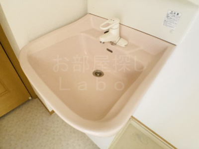 【洗面所】 | クリスタルB