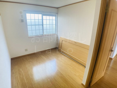 【内装】 | クリスタルB