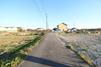 【前面道路含む現地写真】 | 川越市古谷上　建築条件なし売地　「南古谷駅」徒歩36坪　【古谷小学区】